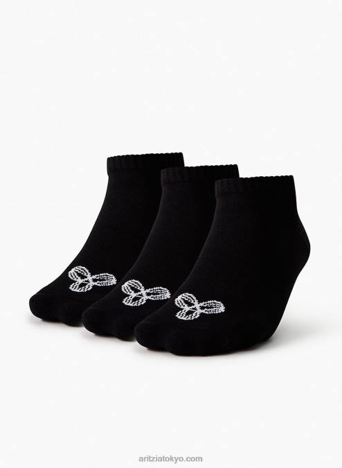 No-Show Socks Three-Pack P2L8010467 Aritzia Base No-Show Socks 3-Pack