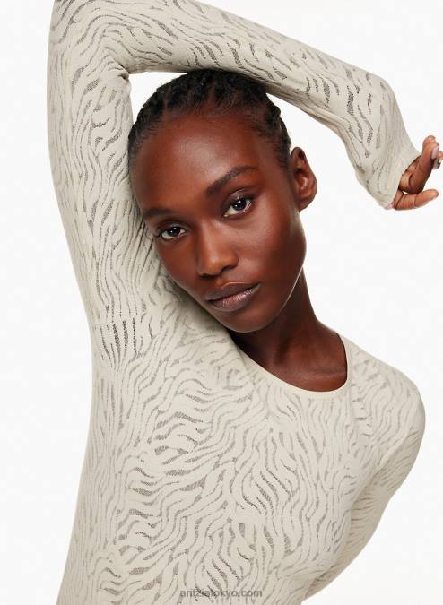 長袖クルーネックボディスーツ P2L801660 Aritzia Shapelace Crew Longsleeve Bodysuit