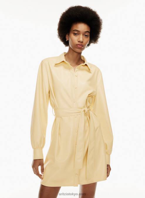 ベルテッド ヴィーガン レザー シャツドレス P2L806273 Aritzia Caroline ドレス