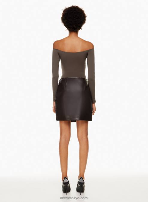 オフショルダーボディスーツ P2L80856 Aritzia Contour Off-Shoulder Longsleeve Bodysuit