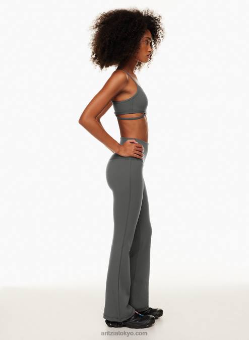 取り外し可能なカップ付きストラップバック スポーツブラ P2L802085 Aritzia Tna Altitude Sports Bra