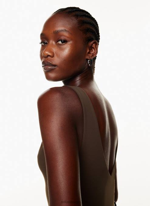 Vネックタンクボディスーツ P2L80330 Aritzia Contour Vネックボディスーツ