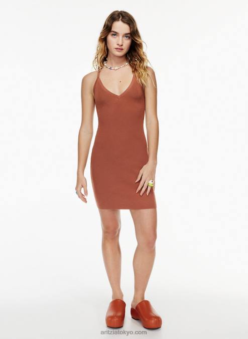 Vネックレーサーバックミニドレス P2L806797 Aritzia Brooks ドレス